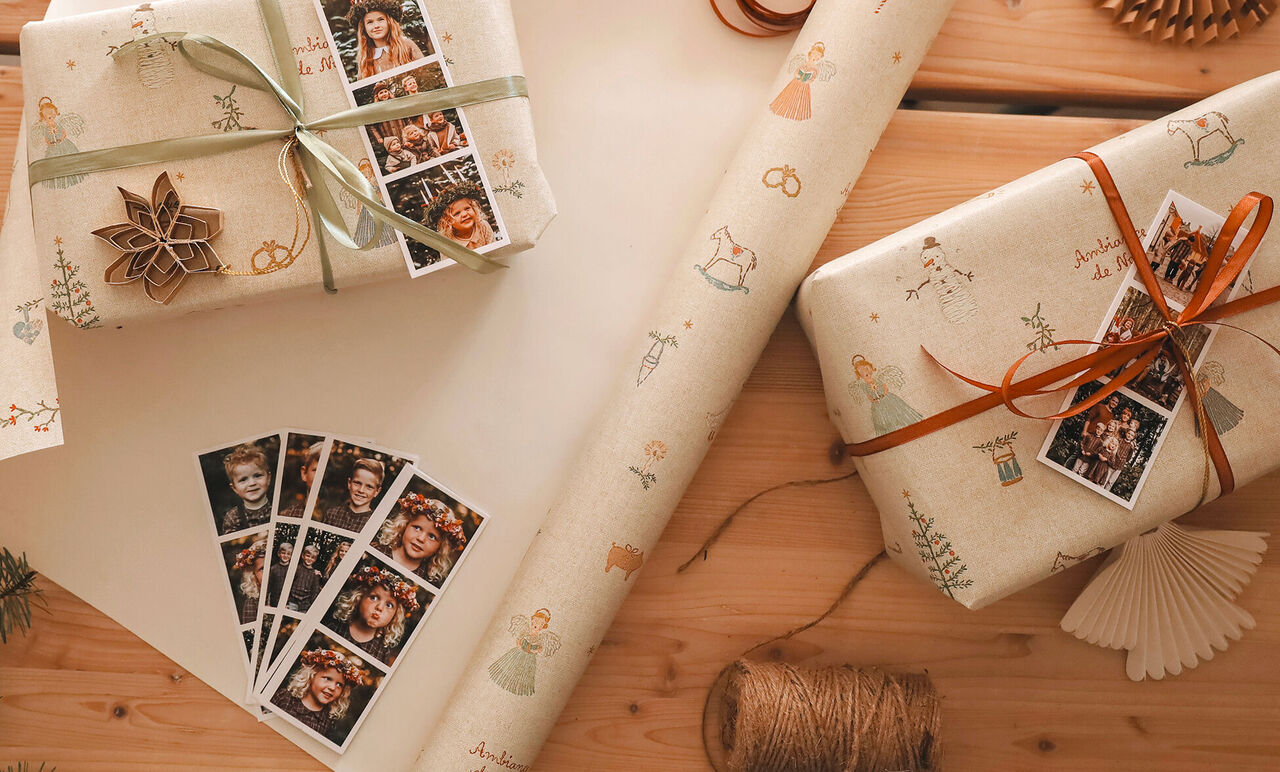 Marque-page photo utilisé pour décorer des cadeaux de Noël