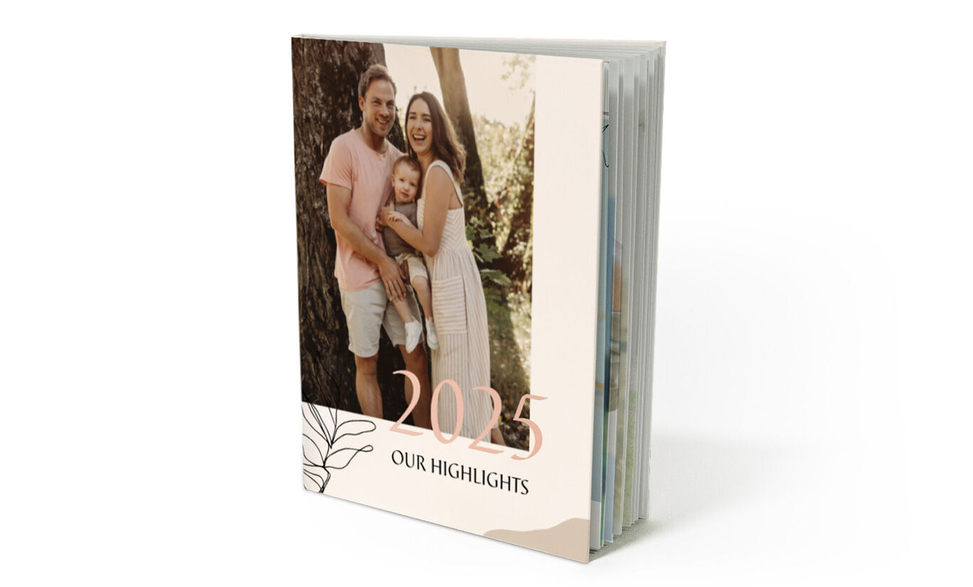 Modèle créatif de livre photo Nos Moments Forts de 2025