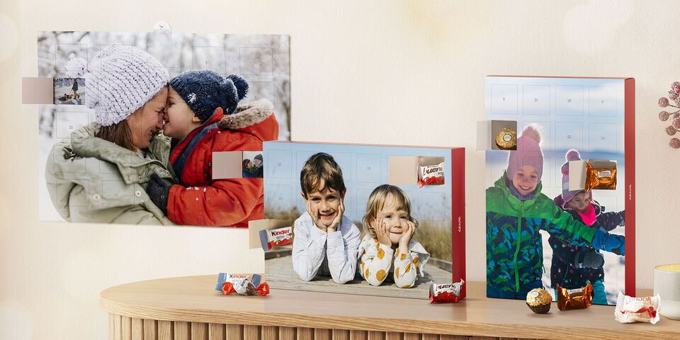 Une famille profite d'un moment en plein air en créant des souvenirs avec les produits CEWE