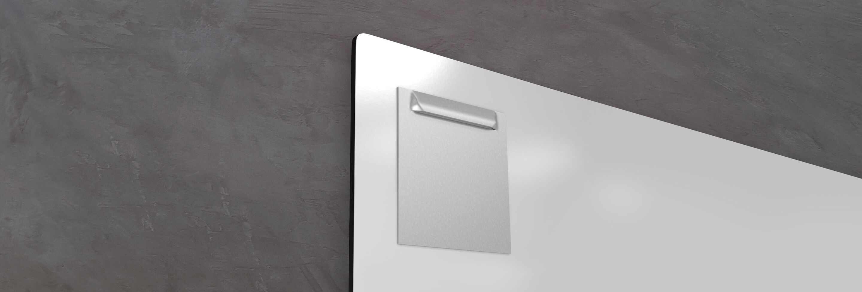 Un panneau lisse et clair avec un aimant blanc fixé au mur