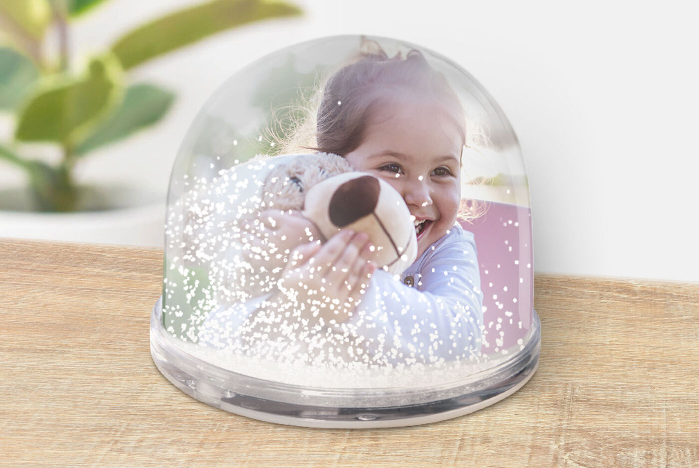 Décor de boule à neige soigneusement conçu avec photo personnelle en arrière-plan