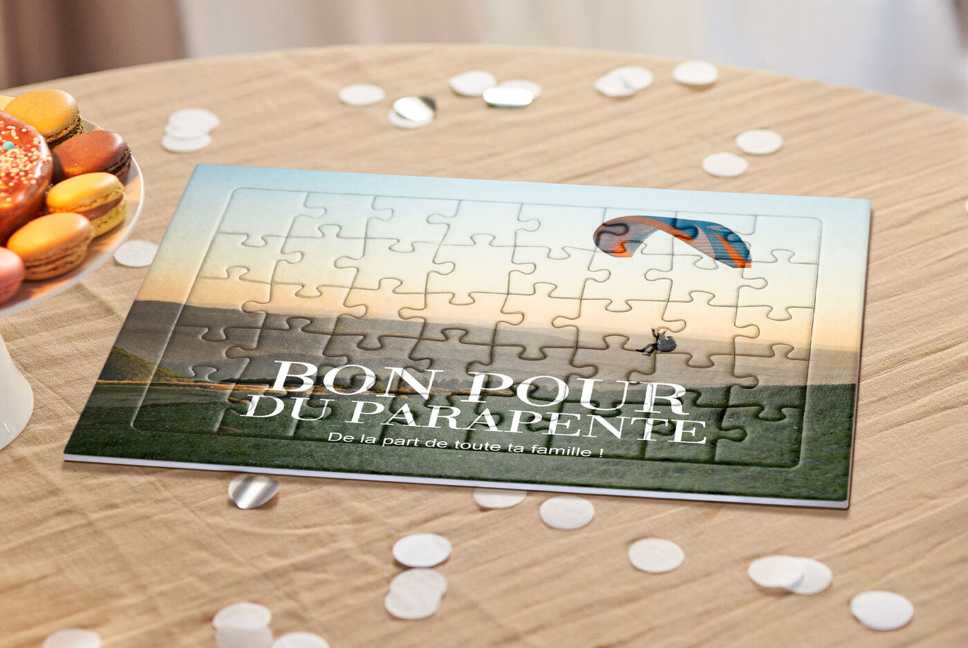 Puzzle d'aventure montrant un parapentiste, avec un message chaleureux au centre.