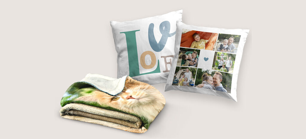 Coussins confortables et couverture à motif animalier