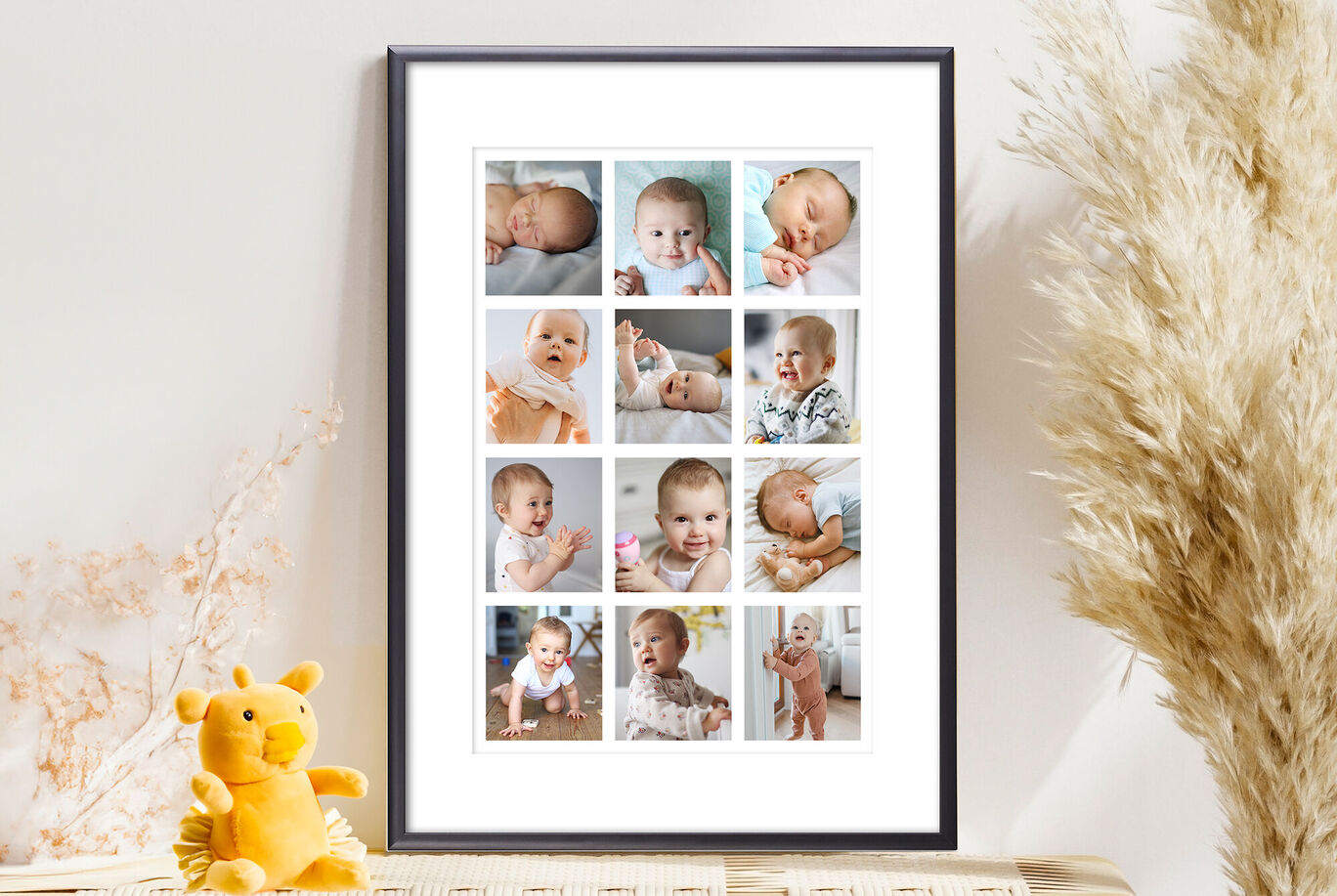 Collage encadrée de photos de bébé joyeuses capturant des moments heureux