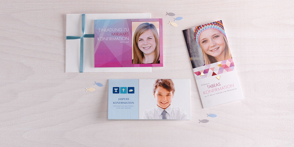 Belles cartes de vœux CEWE sur une table