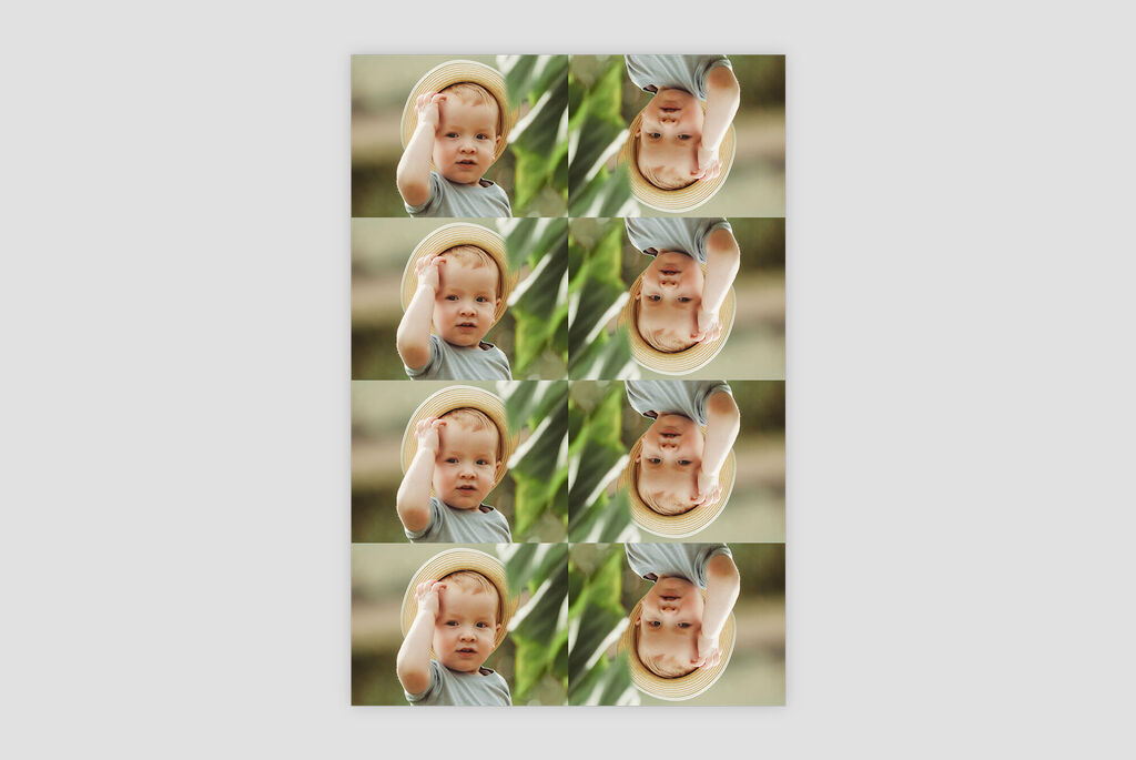 Un enfant heureux avec un chapeau de paille et un bonnet en étreinte profite de la nature à l'extérieur